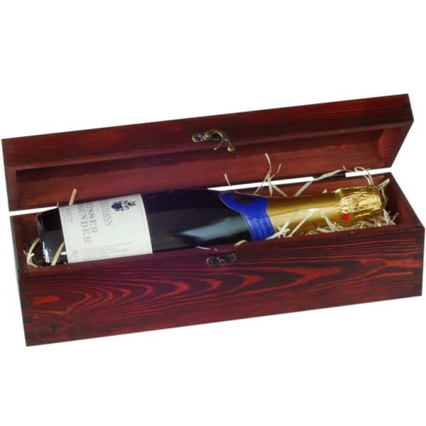 Wooden box with sliding lid for 1 bottle