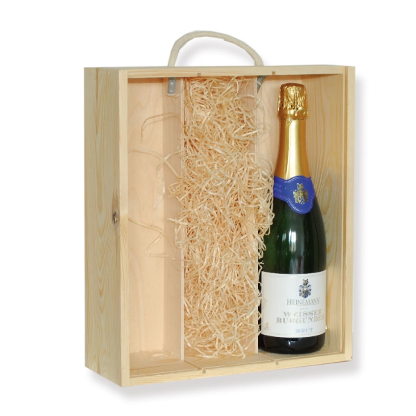 Wooden box with sliding lid for 3 bottles